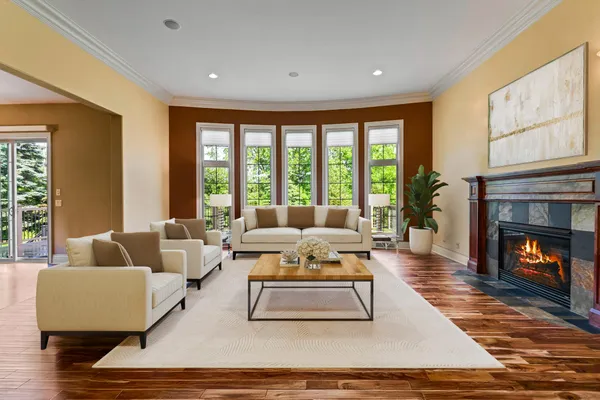 $1,049,000 | 4690 Bradon Trail, Brookfield, WI 53045