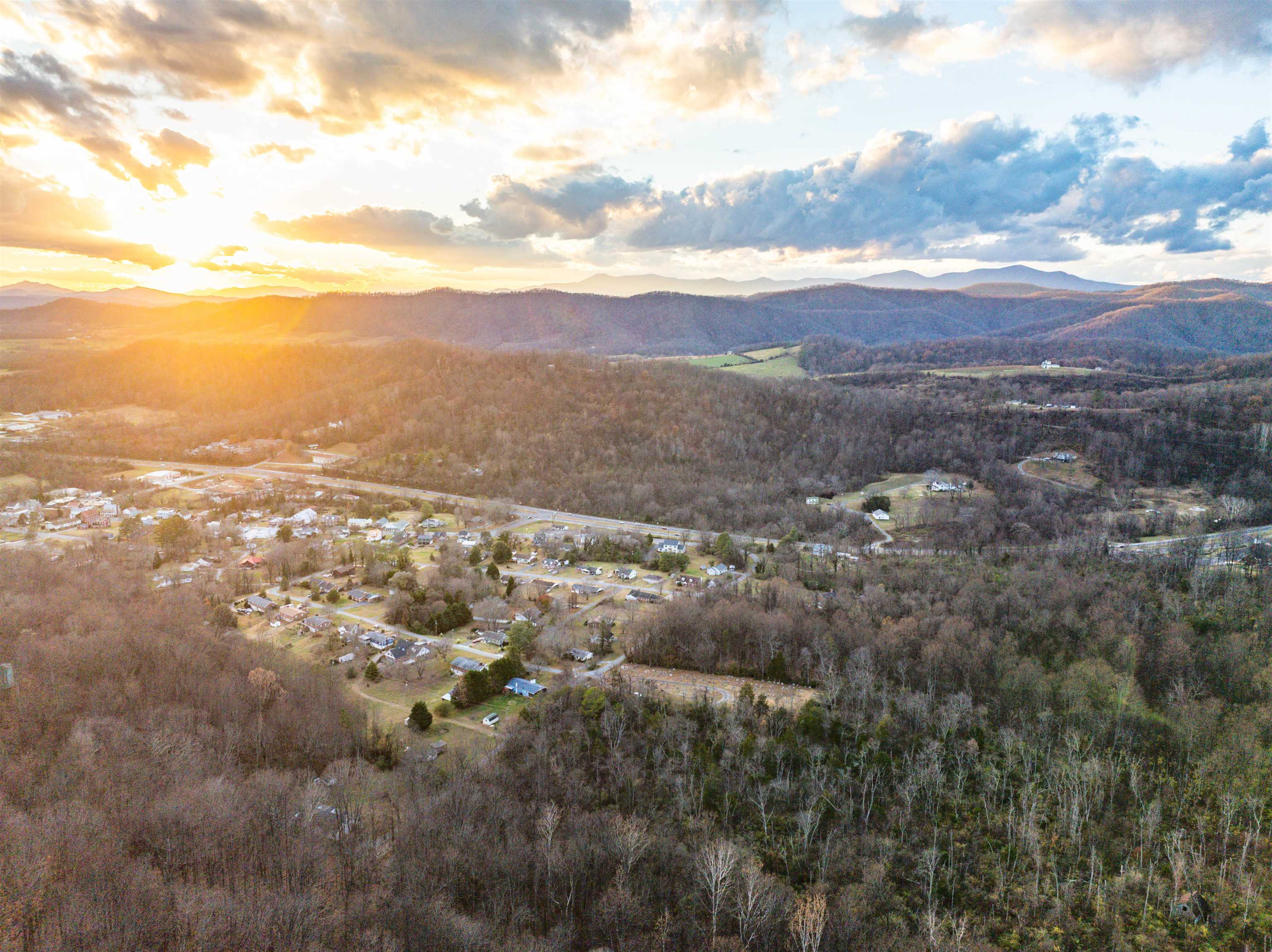 Tbd Ridge Street Lovingston, VA 22949 - Photo 3 of 35 a view of city and mountain