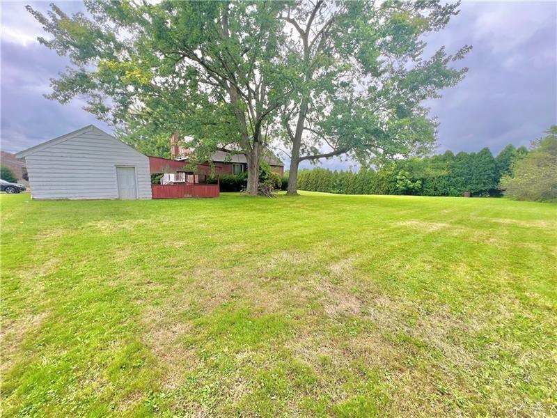 2516 Wilmington Road New Castle, PA 16105 - Photo 2 of 10 a house view with a garden space
