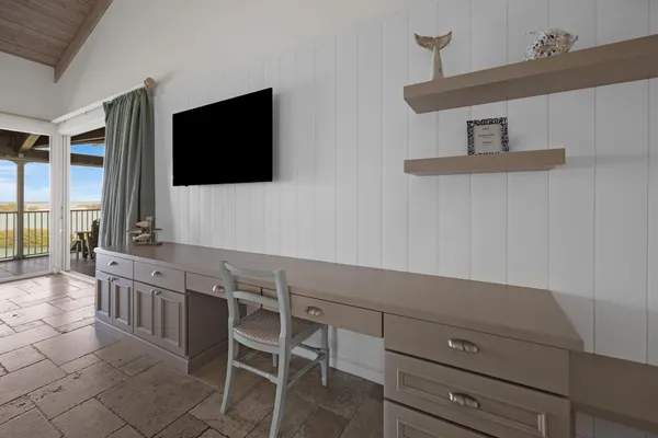 $1,075,000 | 4402 Marina Villa Drive, Duck Key, FL 33050