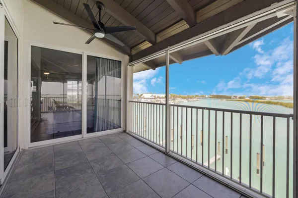 $1,075,000 | 4402 Marina Villa Drive, Duck Key, FL 33050