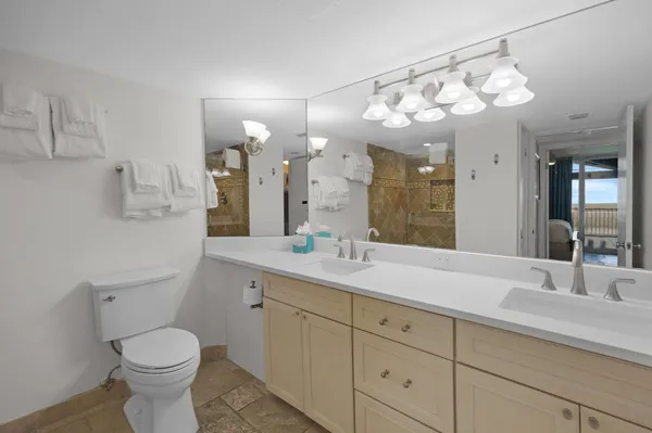 $1,075,000 | 4402 Marina Villa Drive, Duck Key, FL 33050