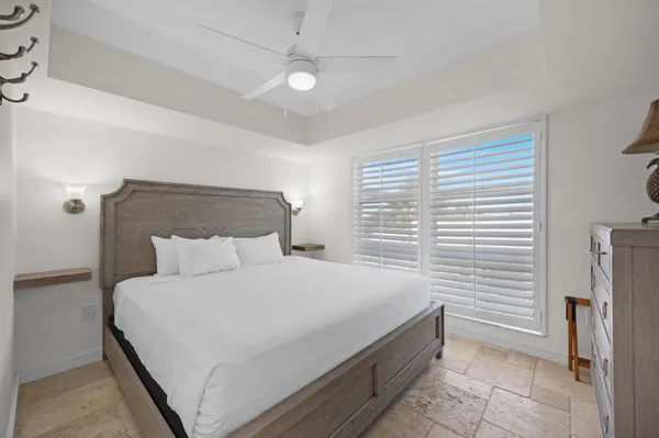 $1,075,000 | 4402 Marina Villa Drive, Duck Key, FL 33050