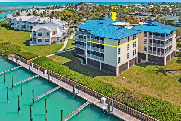 $1,075,000 | 4402 Marina Villa Drive, Duck Key, FL 33050