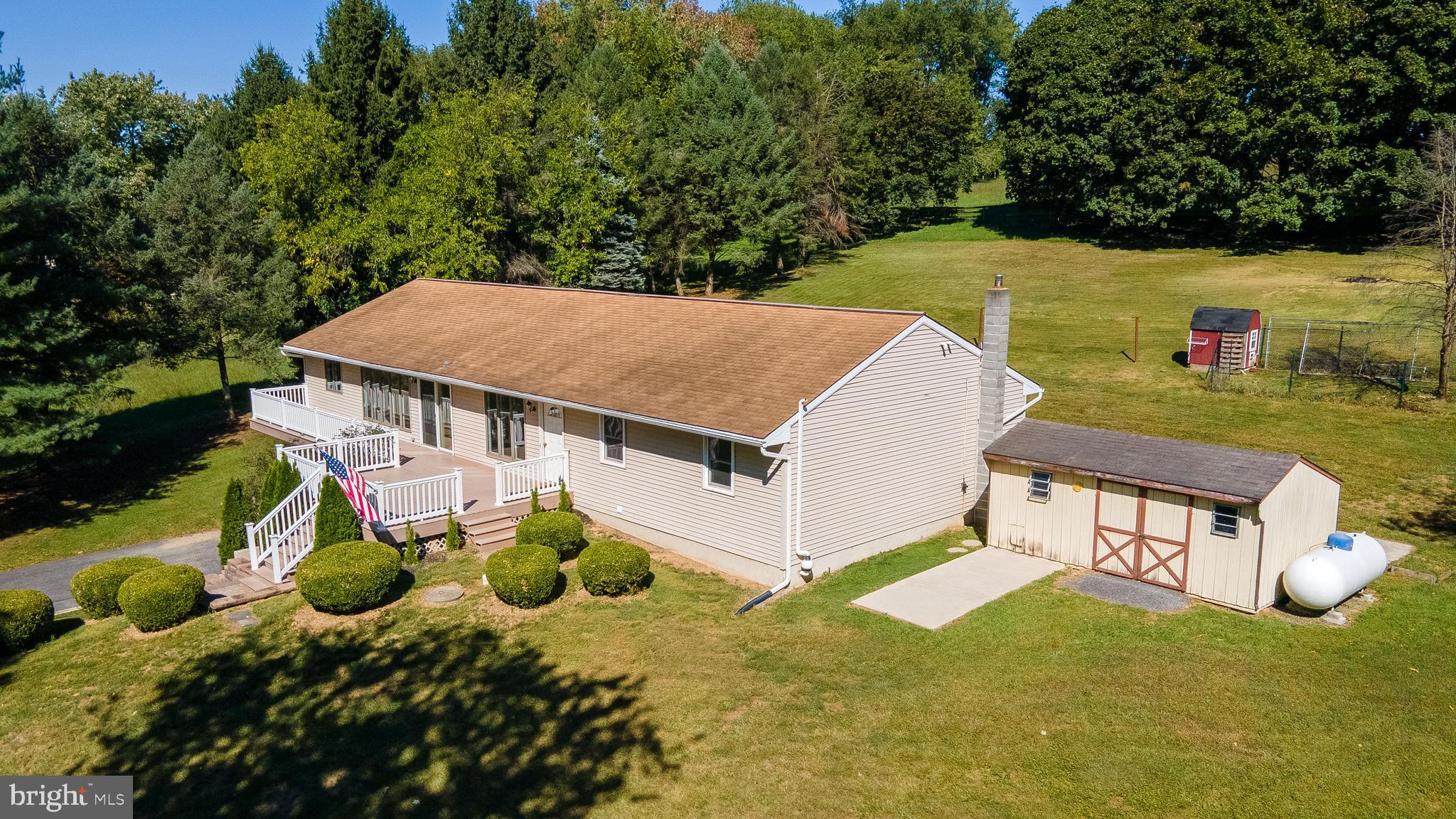 45 West 4 Point Road Womelsdorf, PA 19567 - Photo 6 of 19 Gallery Image 6