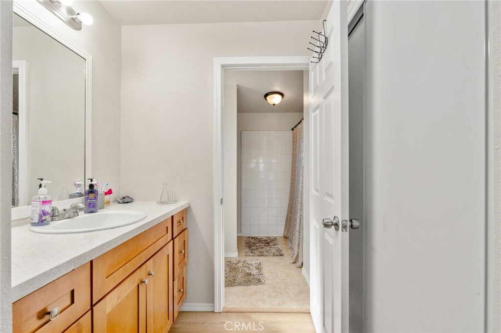 11524 Paramount Road Phelan, CA 92371 - Photo 23 of 34