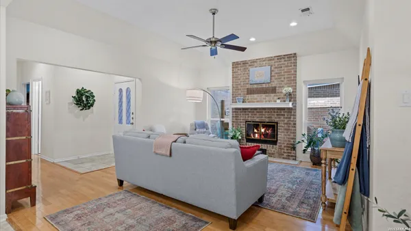 $2,250 | 2321 Brittany Grace, New Braunfels, TX 78130