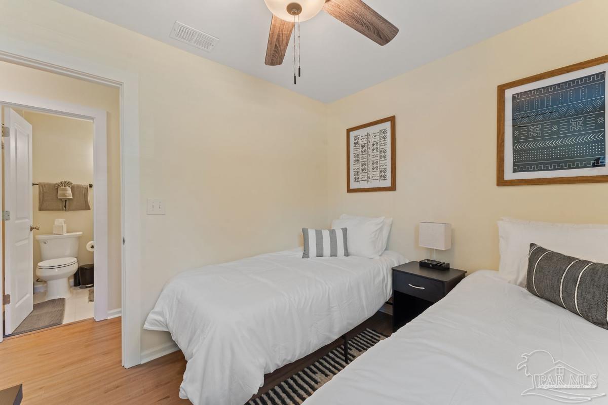33 Milton Road Pensacola, FL 32507 - Photo 14 of 24