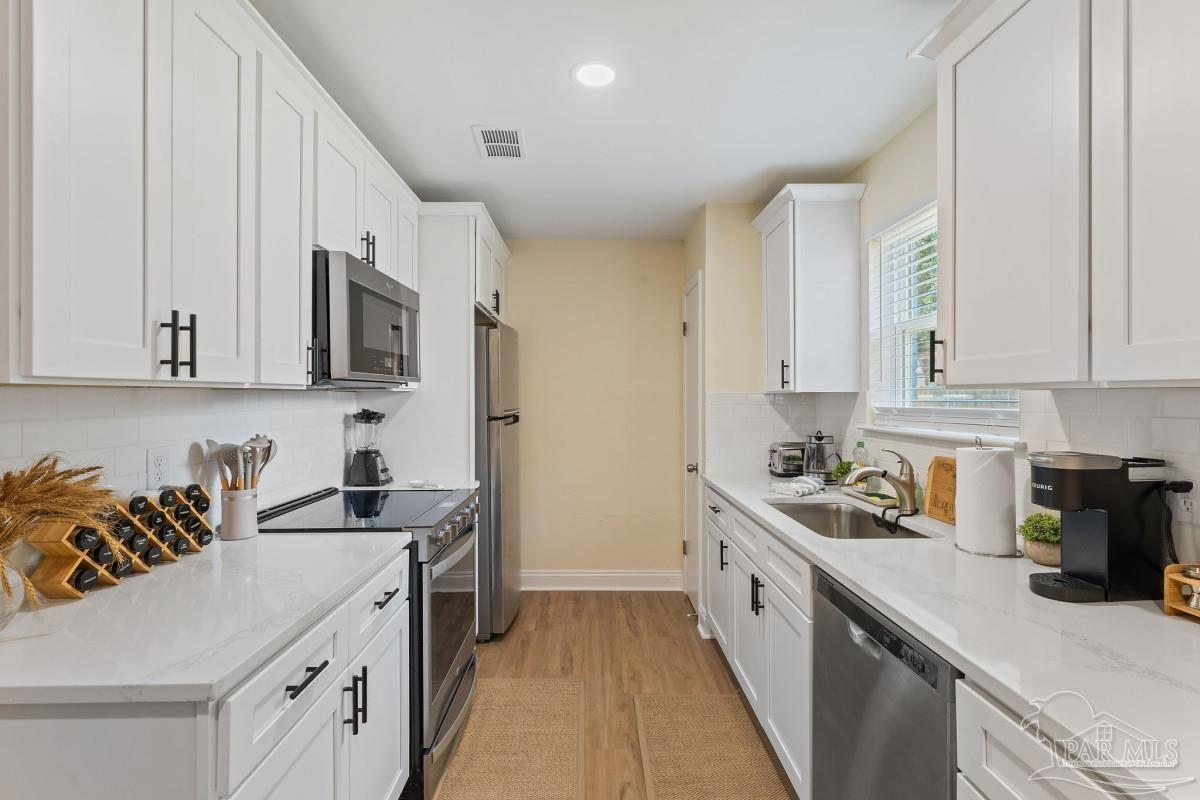 33 Milton Road Pensacola, FL 32507 - Photo 8 of 24