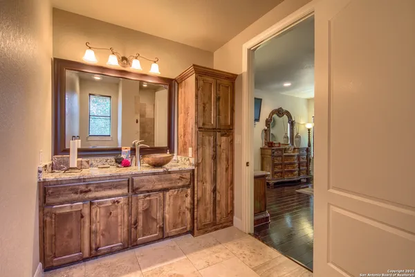 $2,699,700 | 9811 Klein Court, New Braunfels, TX 78132