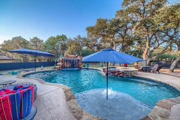 $2,699,700 | 9811 Klein Court, New Braunfels, TX 78132