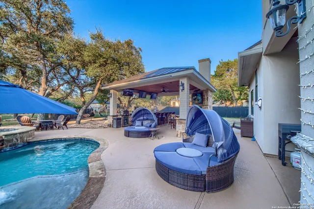 $2,699,700 | 9811 Klein Court, New Braunfels, TX 78132