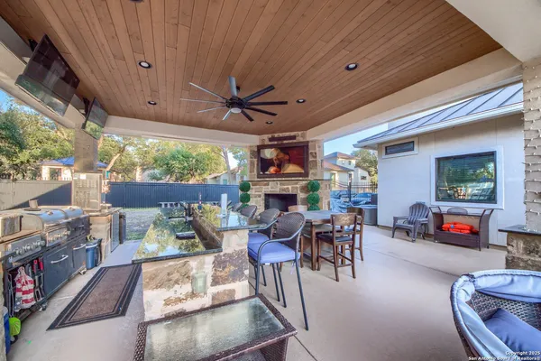 $2,699,700 | 9811 Klein Court, New Braunfels, TX 78132