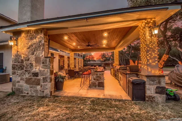 $2,699,700 | 9811 Klein Court, New Braunfels, TX 78132