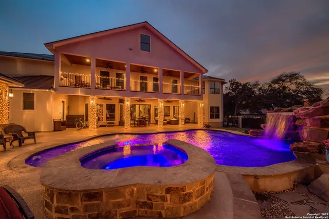 $2,699,700 | 9811 Klein Court, New Braunfels, TX 78132