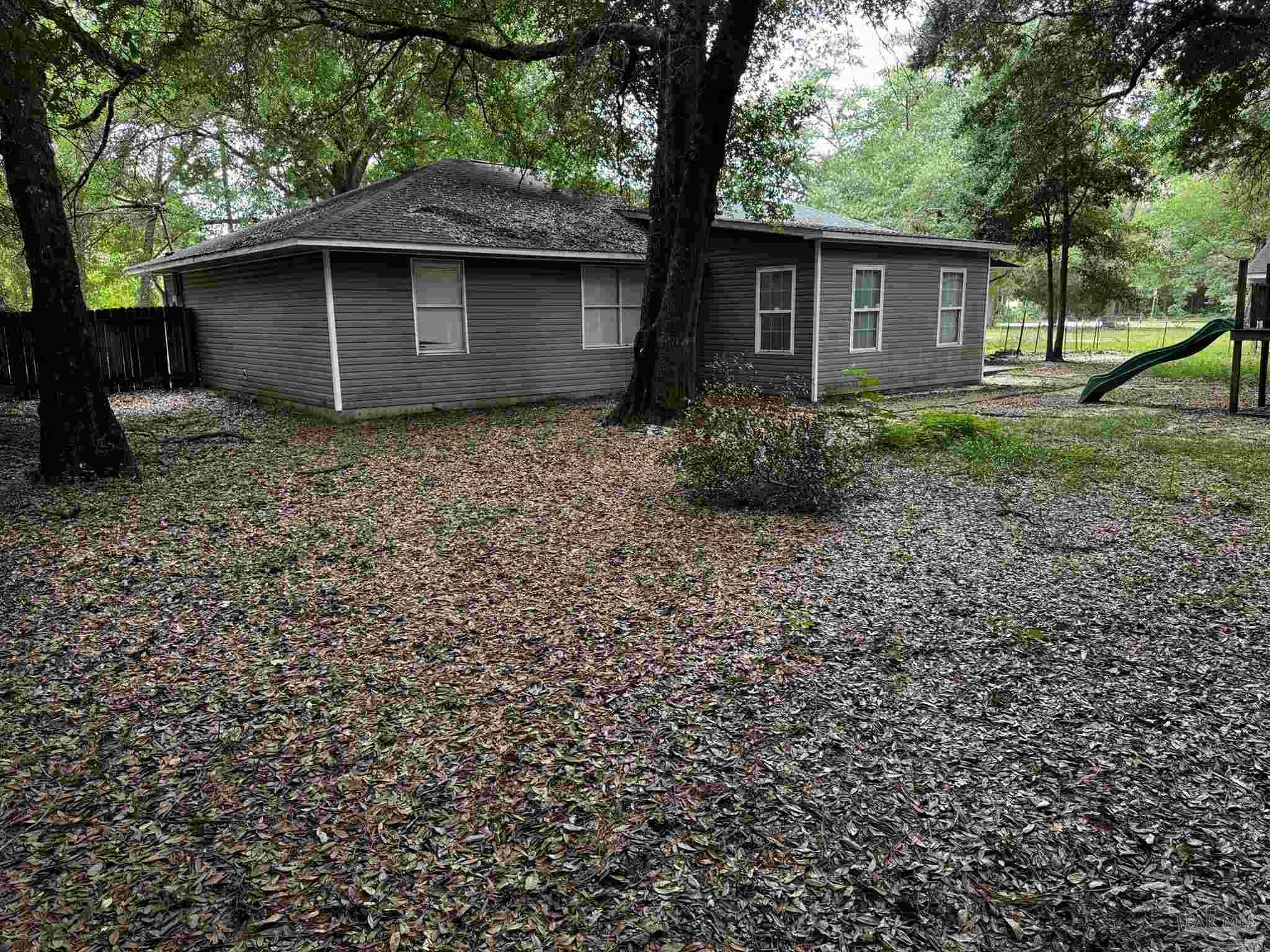6358 Dixie Road Milton, FL 32570 - Photo 4 of 19
