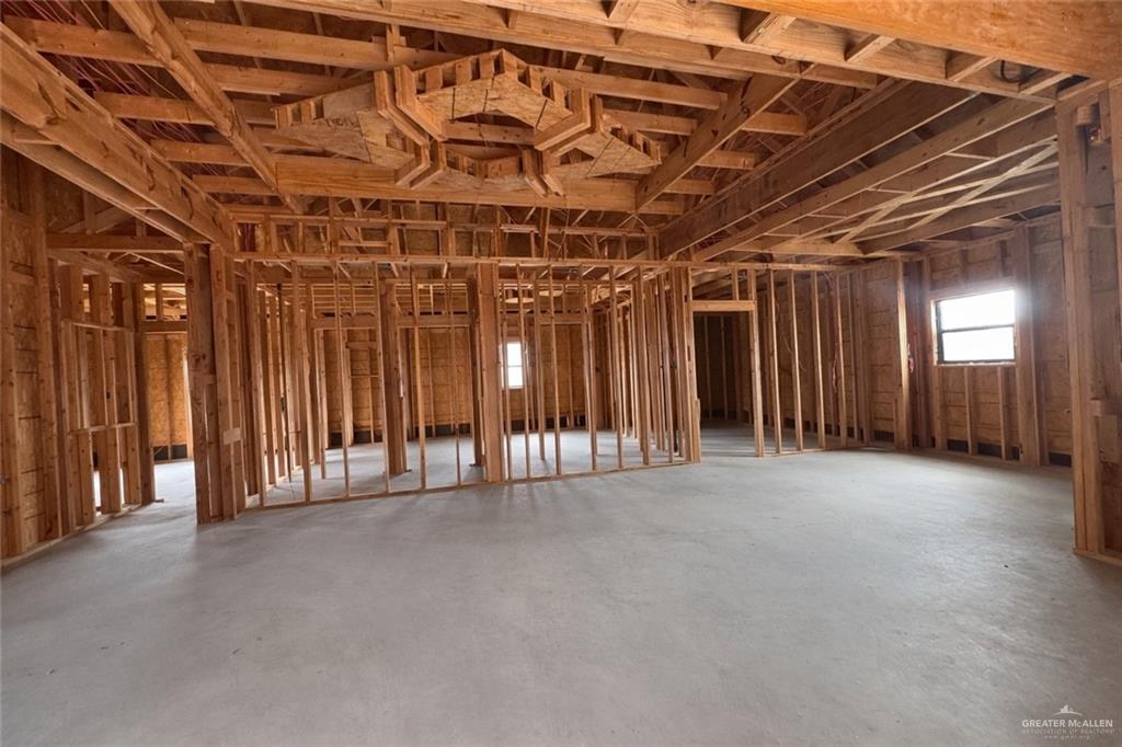 23611 Goldwing Way Edcouch, TX 78538 - Photo 22 of 26 a view of an empty room
