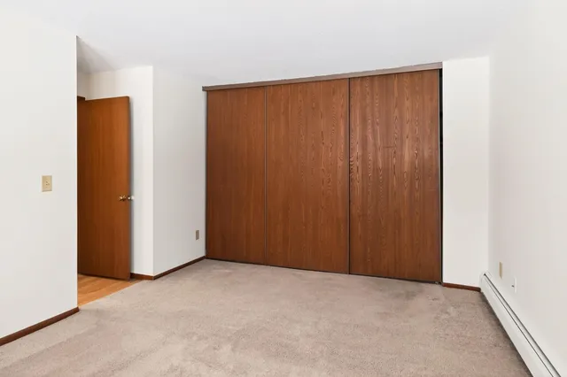 $164,000 | 1903 Silver Bell Road, Unit 121, Eagan, MN 55122