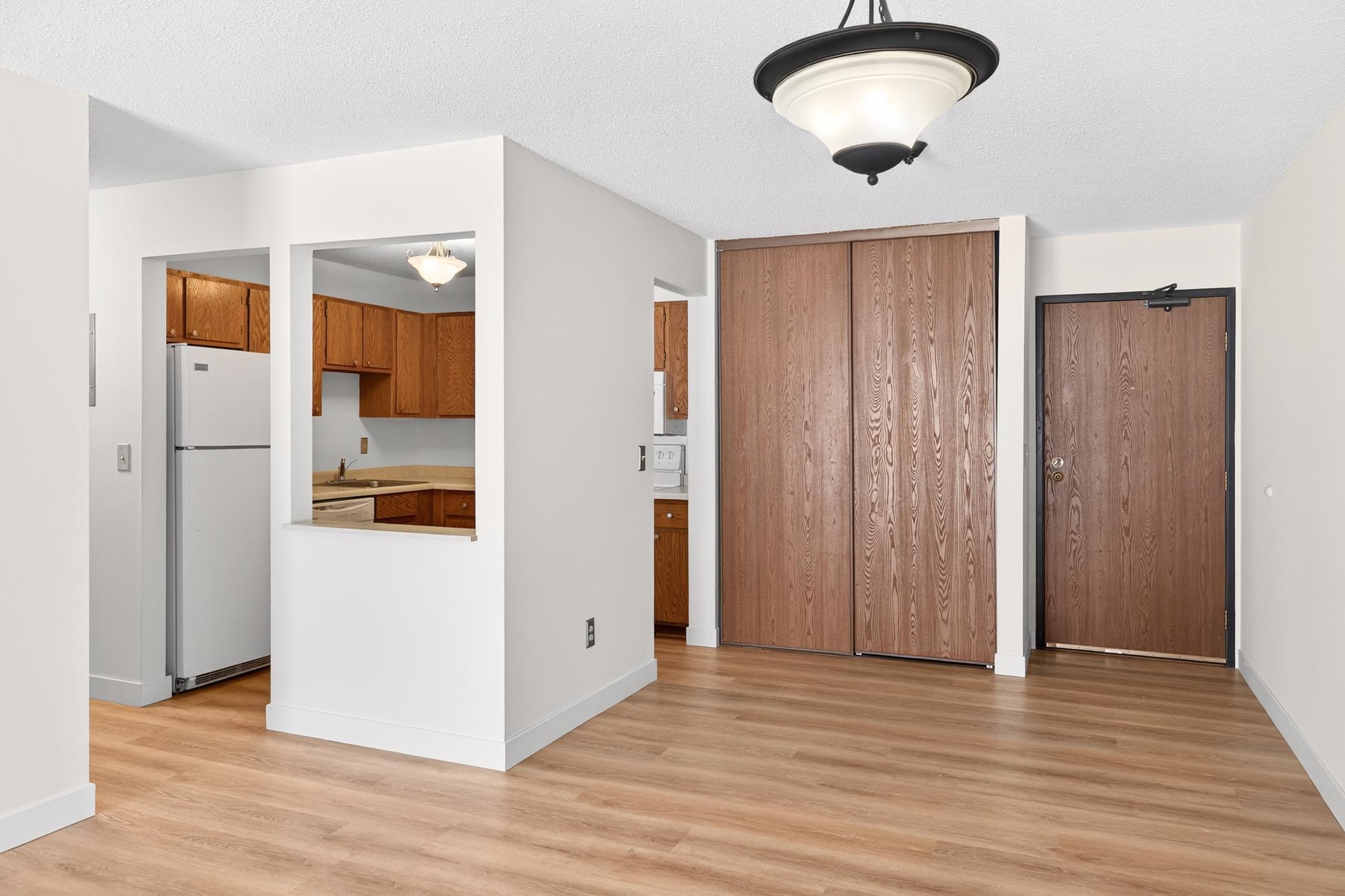 1903 Silver Bell Road, Unit 121 Eagan, MN 55122 - Photo 4 of 18