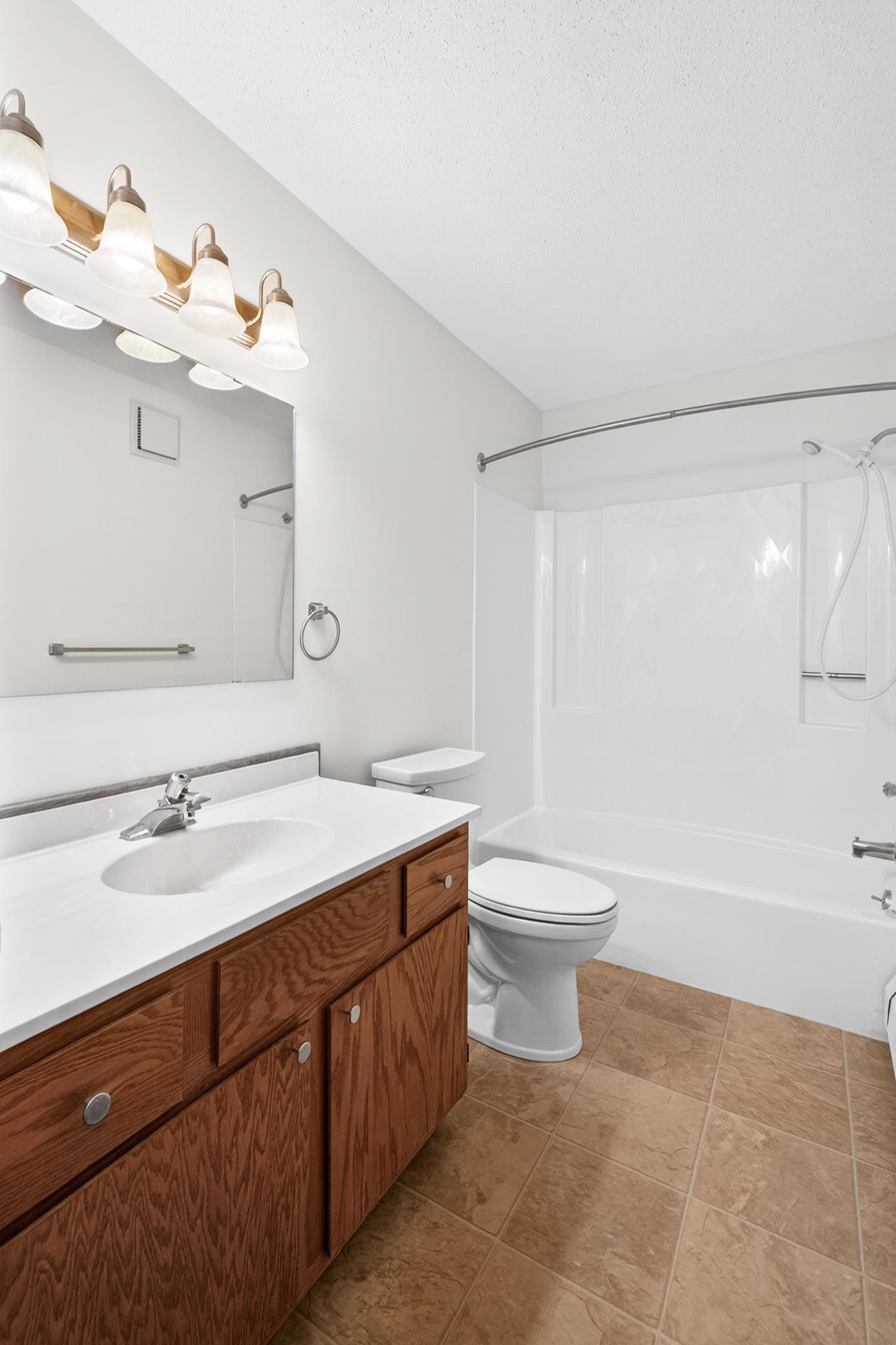 1903 Silver Bell Road, Unit 121 Eagan, MN 55122 - Photo 9 of 18