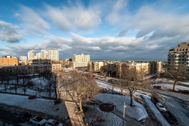 $875,000 | 1313 North Franklin Place, Unit 504, Milwaukee, WI 53202