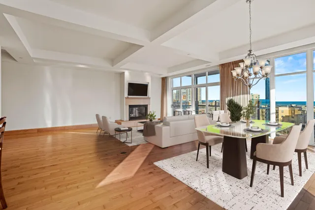 $875,000 | 1313 North Franklin Place, Unit 504, Milwaukee, WI 53202