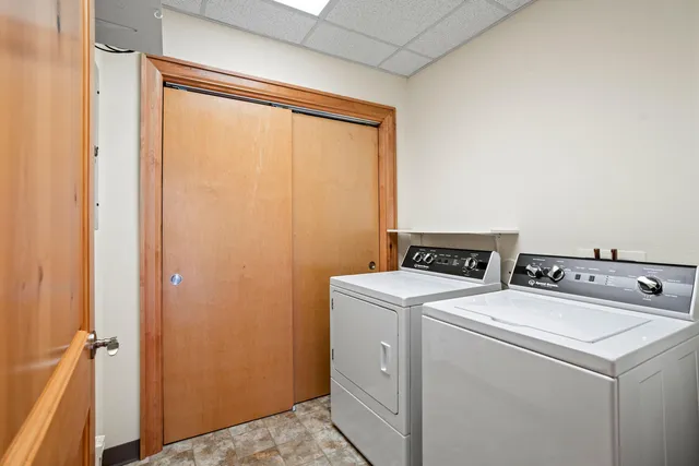 $875,000 | 1313 North Franklin Place, Unit 504, Milwaukee, WI 53202