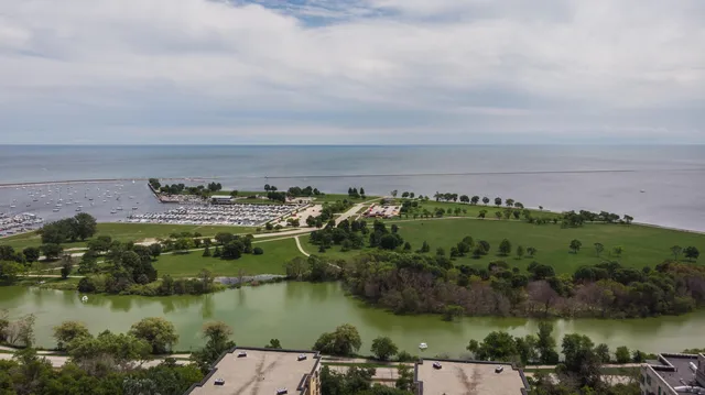 $875,000 | 1313 North Franklin Place, Unit 504, Milwaukee, WI 53202