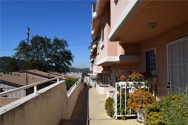 $475,000 | 10128 Hillhaven Avenue, Tujunga, CA 91042