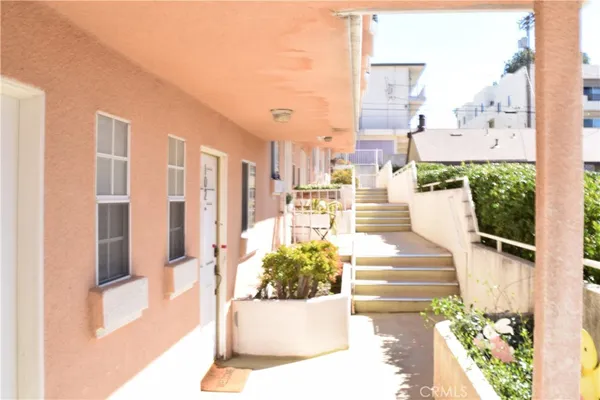 $475,000 | 10128 Hillhaven Avenue, Tujunga, CA 91042