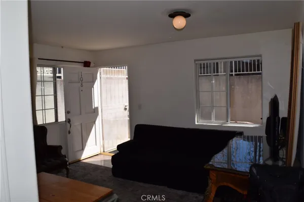 $475,000 | 10128 Hillhaven Avenue, Tujunga, CA 91042
