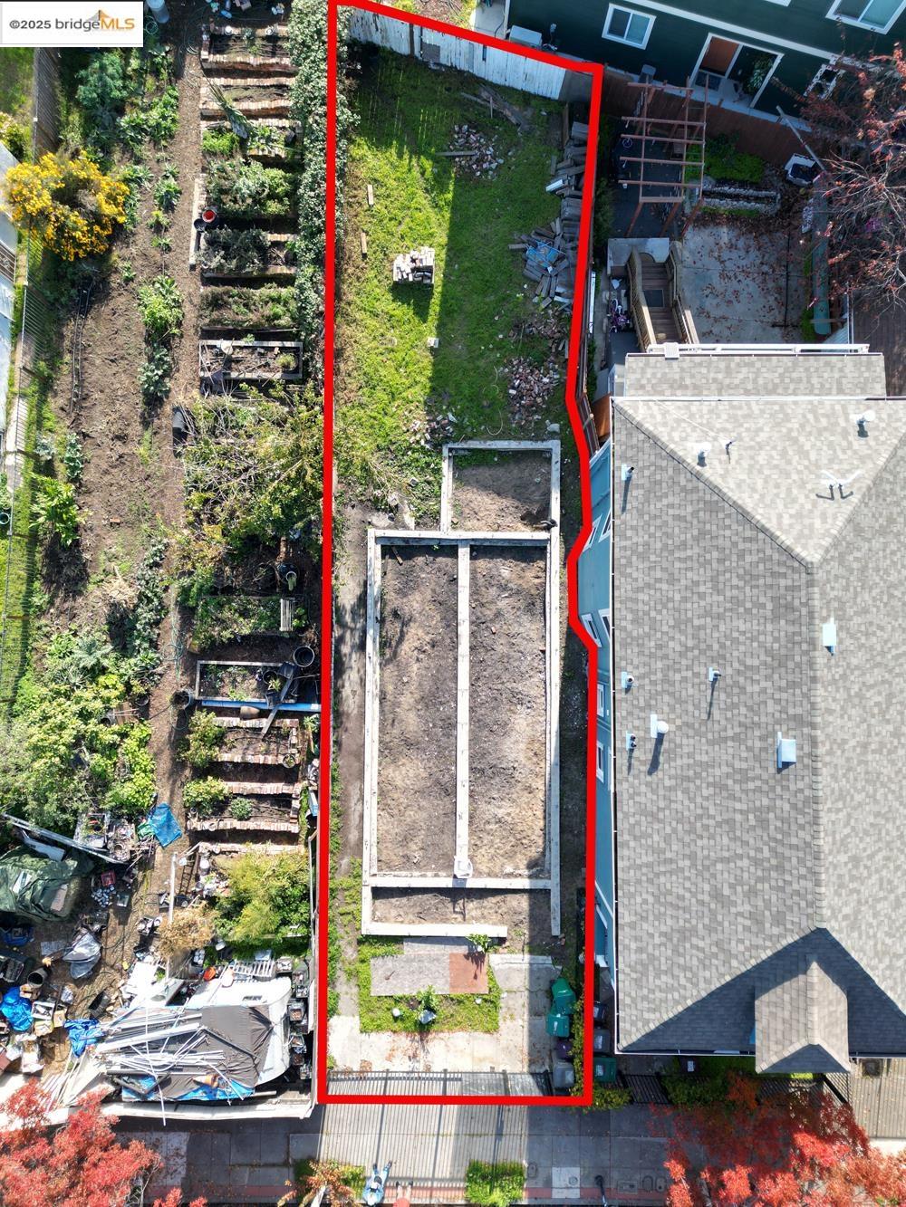 1633 8th Street Oakland, CA 94607 - Photo 15 of 56 View of property location featuring property boundaries highlighted