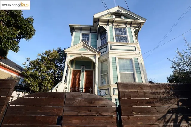 a view of a sign board