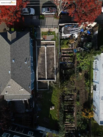 a picture of city view