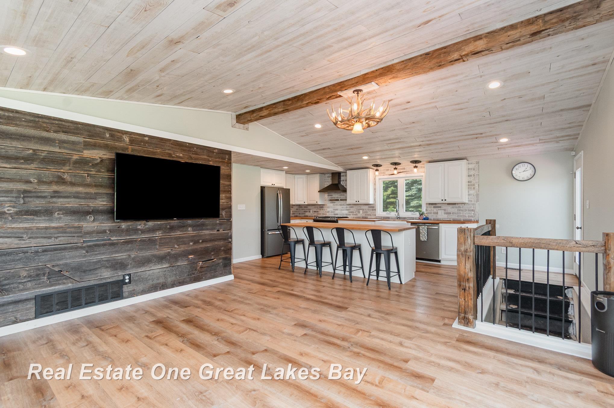 1462 McGregor Road Vanderbilt, MI 49795 - Photo 3 of 50