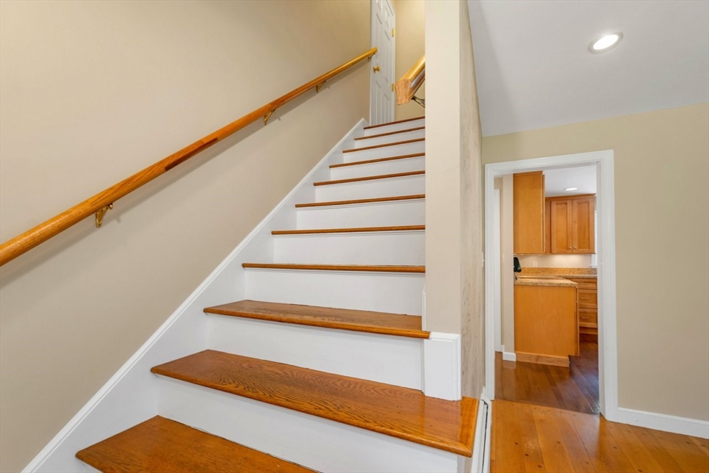 252 Littlefield Road Boxborough, MA 01719 - Photo 12 of 40 a view of entryway