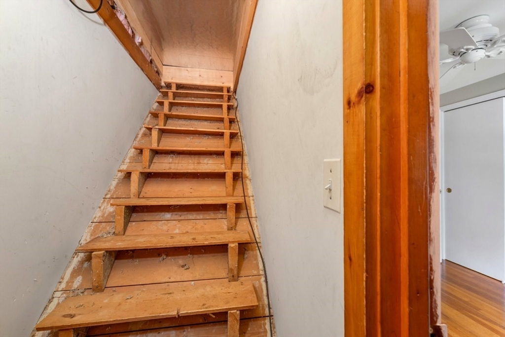 252 Littlefield Road Boxborough, MA 01719 - Photo 33 of 40 a view of entryway