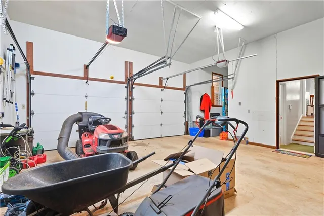 $560,000 | 5985 Woodfield Drive, Kernersville, NC 27284