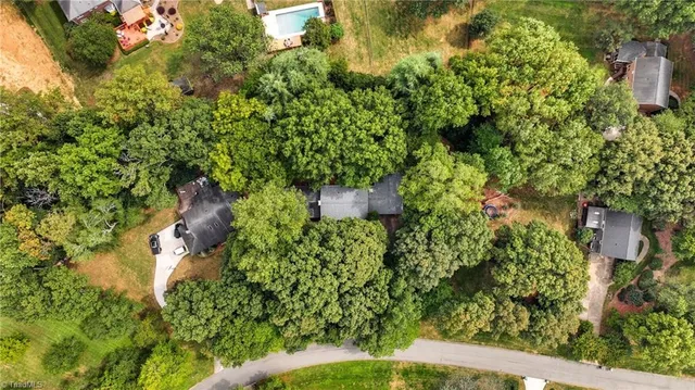 $560,000 | 5985 Woodfield Drive, Kernersville, NC 27284