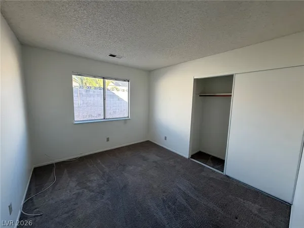 $1,800 | 6428 Old Colonial Way, Las Vegas, NV 89108