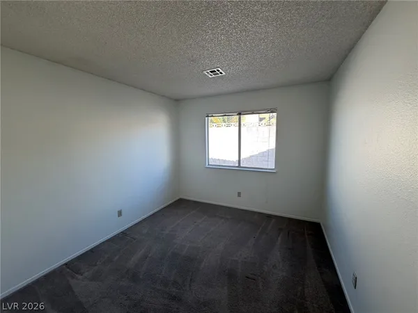 $1,800 | 6428 Old Colonial Way, Las Vegas, NV 89108