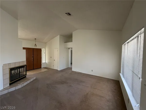 $1,800 | 6428 Old Colonial Way, Las Vegas, NV 89108