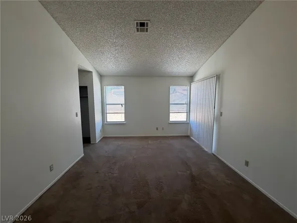 $1,800 | 6428 Old Colonial Way, Las Vegas, NV 89108