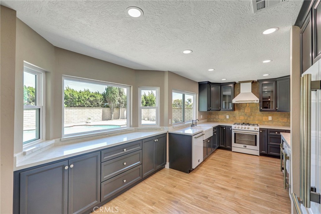 6113 Sard Street Rancho Cucamonga, CA 91701 - Photo 25 of 87 Kitchen Area