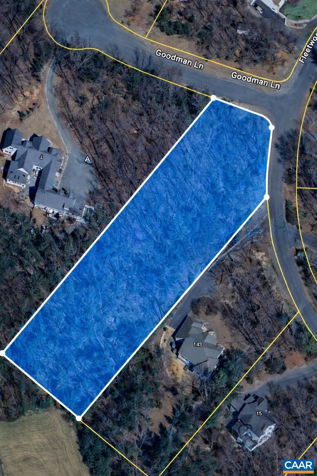 a view of a tennis court