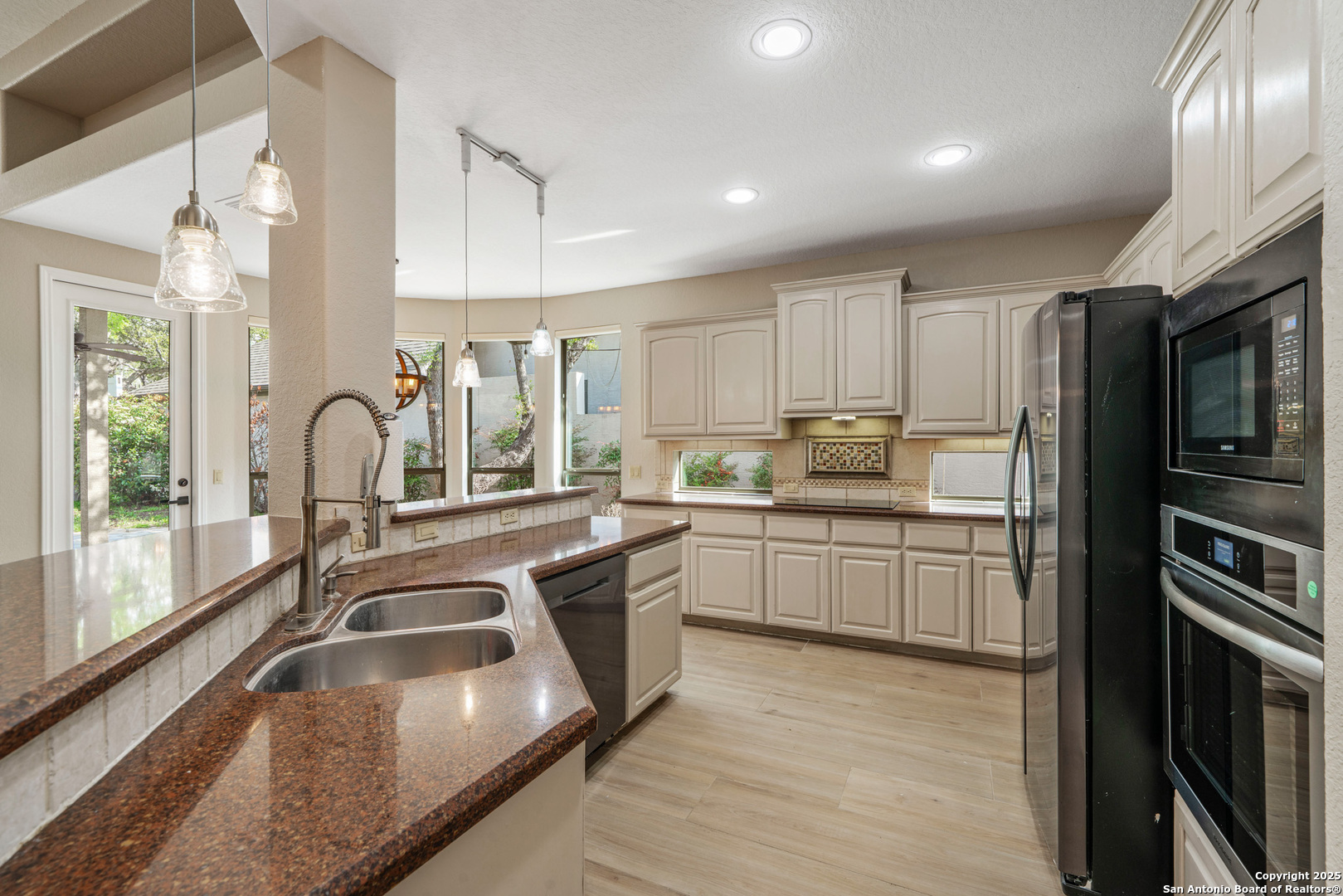 23007 Osprey Ridge San Antonio, TX 78258 - Photo 12 of 29
