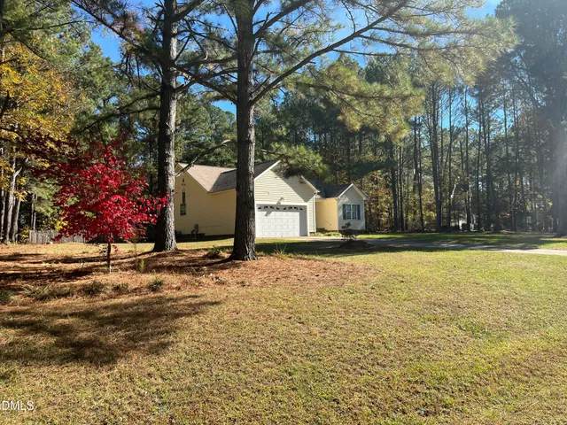 a house view with a outdoor space