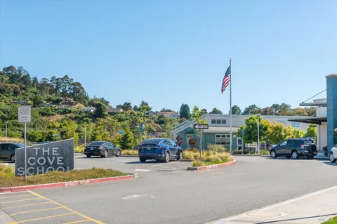 $1,895,000 | 5 Edgemar Way, Corte Madera, CA 94925