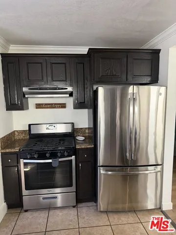 $2,975 | 2215 South Sycamore Avenue, Los Angeles, CA 90016