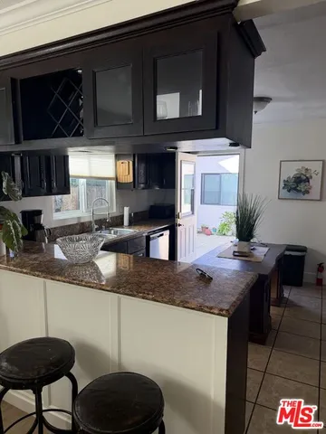 $2,975 | 2215 South Sycamore Avenue, Los Angeles, CA 90016